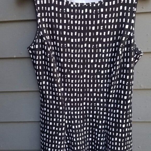 New York Company Black/White Print Fit & Flair Dress Size Medium - Picture 5 of 9